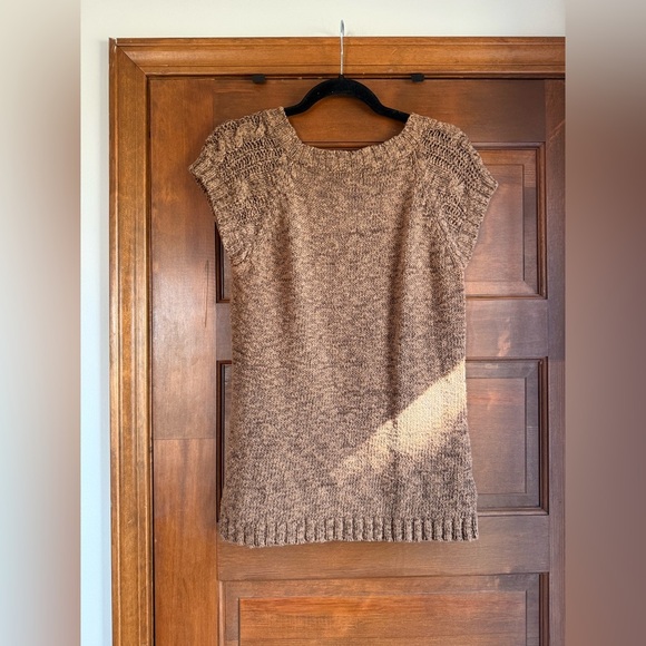 Vintage Knit Short Sleeve Sweater 🐻 - Picture 3 of 3